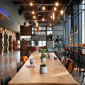 Moxy Fountainbridge Hotel Edinburgh